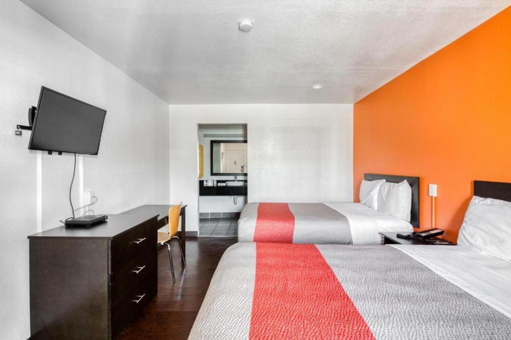 Oyo Hotel Baton Rouge Mid City Extérieur photo