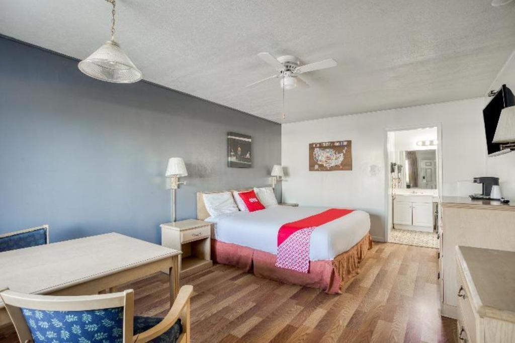 Oyo Hotel Baton Rouge Mid City Extérieur photo